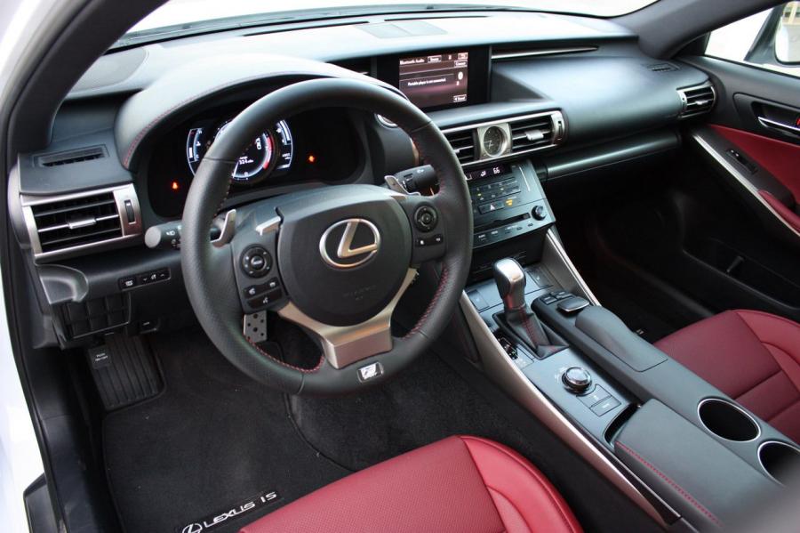  Lexus IS250 AWD F Sport 2014 года  (фото 9 из 28)